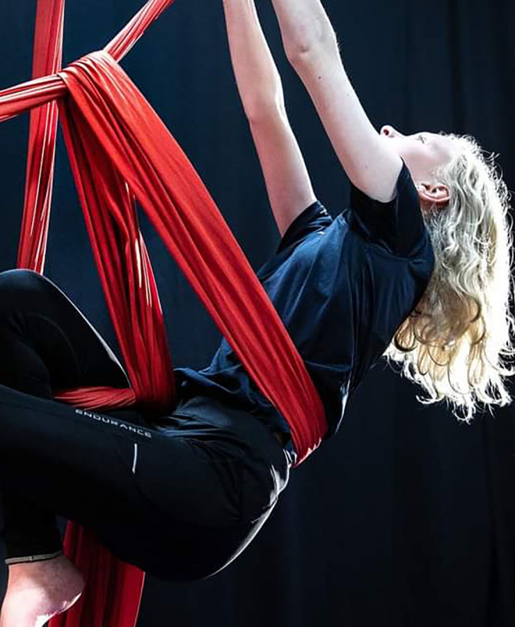 In the ring - Trapeze, textile, tumult